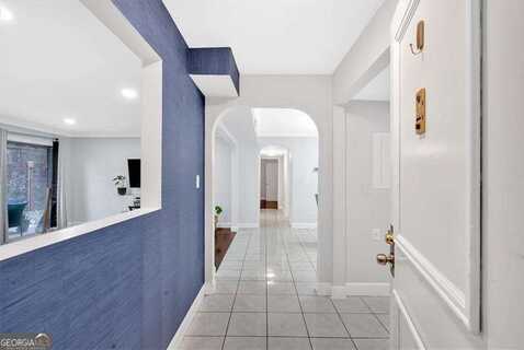6851 Roswell, Atlanta, GA 30328