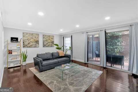 6851 Roswell, Atlanta, GA 30328