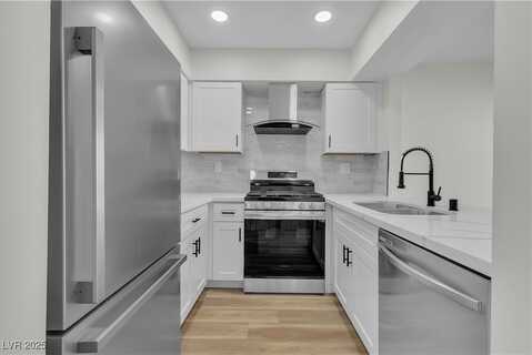 1534 Hialeah Drive, Las Vegas, NV 89119