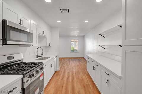 3907 Torsby Place, Las Vegas, NV 89119