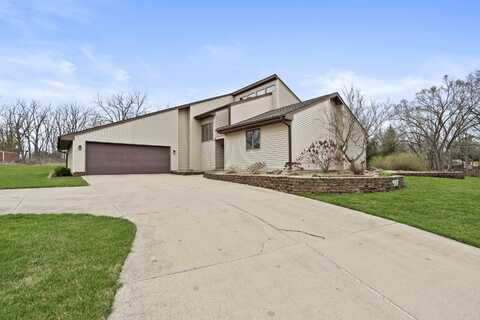 408 Brookwood Court, Valparaiso, IN 46385