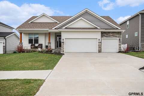 8022 Kilpatrick Parkway, Bennington, NE 68007