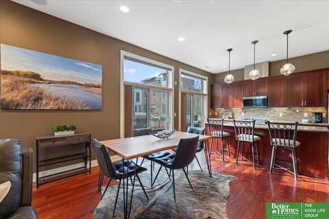 917 S 10th Court, Omaha, NE 68108