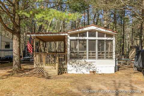 4799 S Spruce, White Cloud, MI 49349