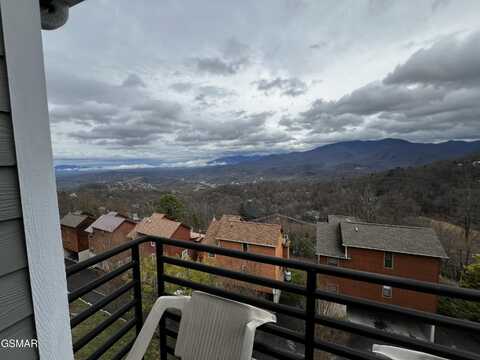 1260 Ski View Drive, Gatlinburg, TN 37738
