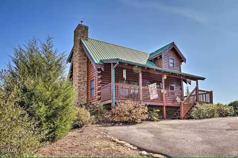 3301 Kestrel Way, Pigeon Forge, TN 37863