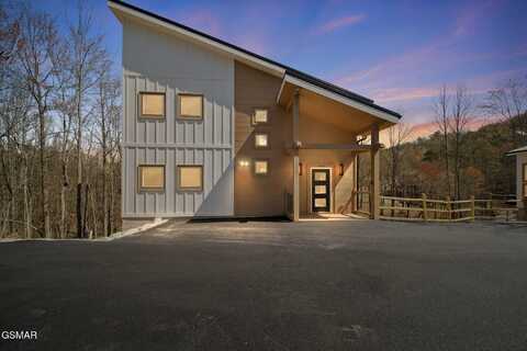 1928 Pine Court, Sevierville, TN 37876