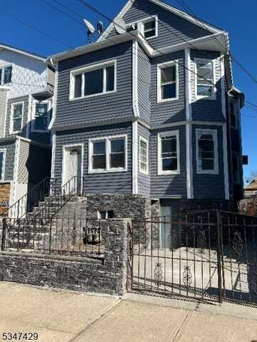 717 Jackson Ave, Elizabeth, NJ 07201