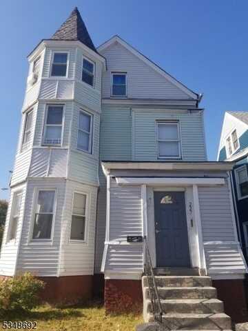 227 N Day St, Orange, NJ 07050