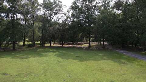 394 Woodridge Pl, Columbus, MS 39702