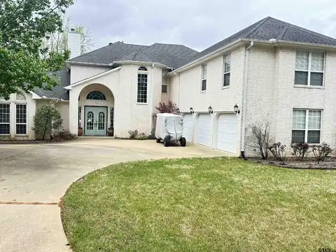 1713 Lakeshore Dr., Jacksonville, TX 75766