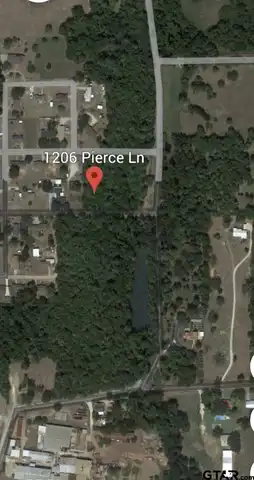 1206 Pierce Ln, Jacksonville, TX 75766