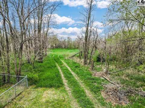 3206 Rowland St, Hutchinson, KS 67502