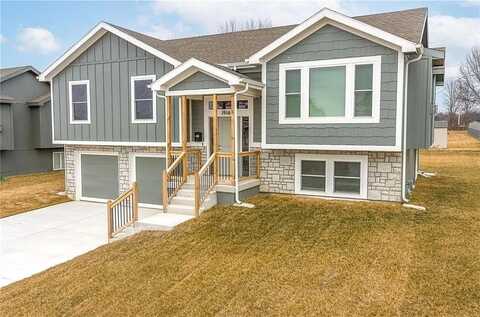 1916 Eagle Drive, Harrisonville, MO 64701