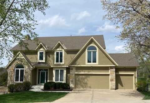 5210 Albervan Street, Shawnee, KS 66216