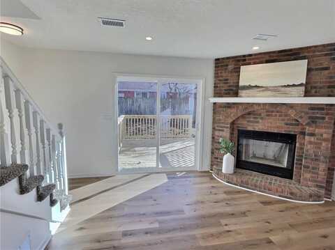 309a E Main Street, Smithville, MO 64089