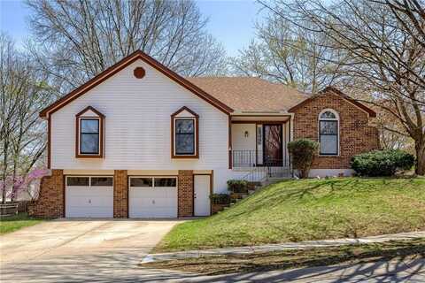 8225 N Forest Avenue, Kansas City, MO 64118