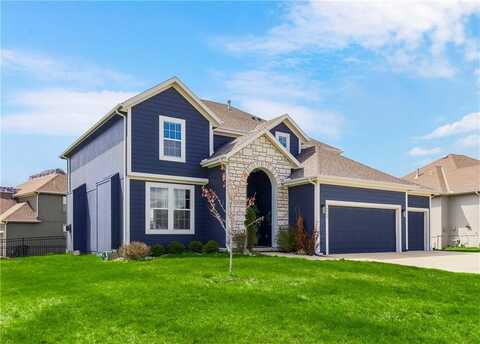 16462 S Parkwood Street, Olathe, KS 66062