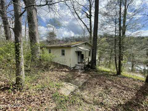 805 Indian River Boat Dock Rd Rd, Jacksboro, TN 37757
