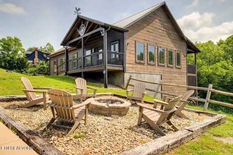 330 Oak Lake Drive, Sevierville, TN 37876