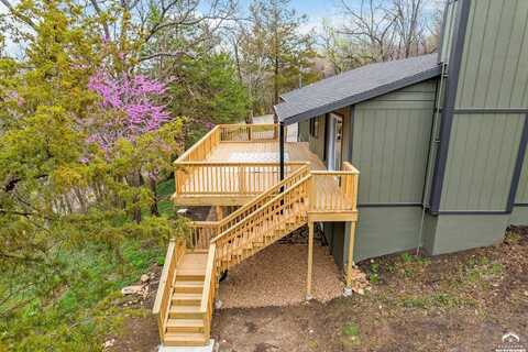 785 E 1055 Road, Baldwin City, KS 66006
