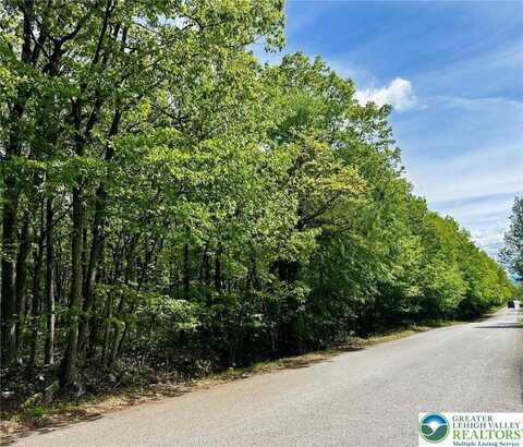 E Mountain Top Road, Summit Hill Boro, PA 18250