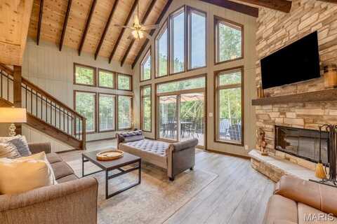2907 Valley View Drive, Innsbrook, MO 63390