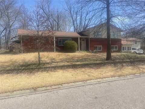 100 Freedom Drive, Belleville, IL 62226