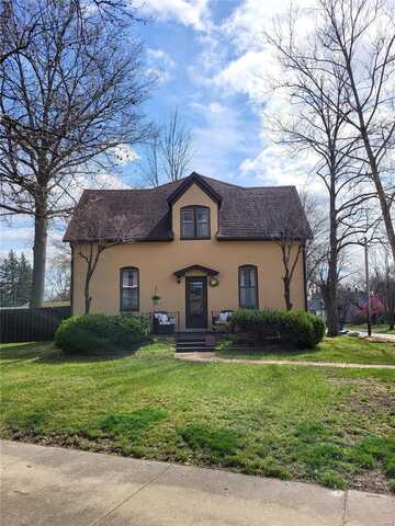 1100 Lindenthal Avenue, Highland, IL 62249