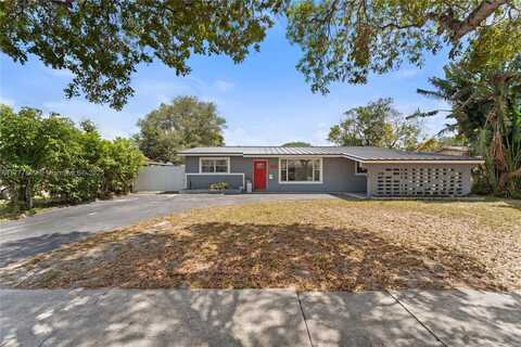 6930 SW 5th St, Pembroke Pines, FL 33023