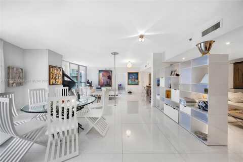 475 Brickell Ave, Miami, FL 33131