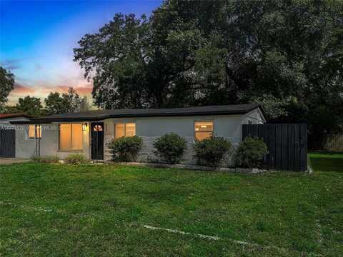 5709 Douglas St, Hollywood, FL 33021