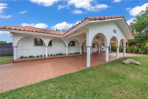 10250 SW 28th St, Miami, FL 33165