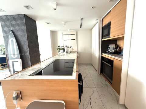 90 Alton Rd, Miami Beach, FL 33139
