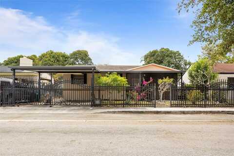 244 NW 43rd St, Miami, FL 33127