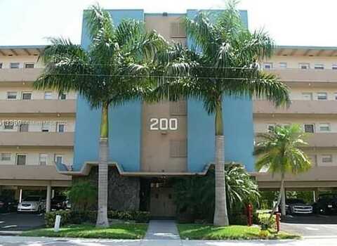 200 NE 14th Ave, Hallandale Beach, FL 33009