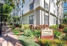 1919 Van Buren St, Hollywood, FL 33020