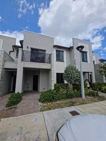 955 NE 211th St, Miami, FL 33179