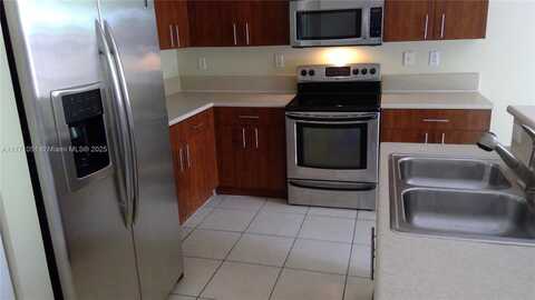 4293 NE 10th Ct, Homestead, FL 33033