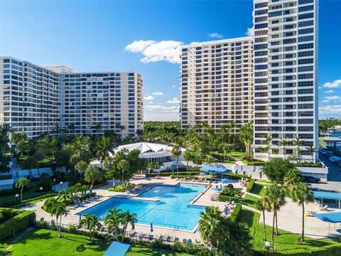 2500 Parkview Dr, Hallandale Beach, FL 33009