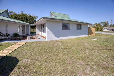 101 Jasmine CT, Lake Placid, FL 33852