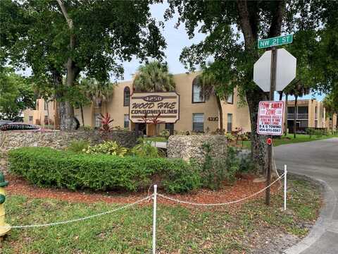 4210 NW 21st St, Lauderhill, FL 33313