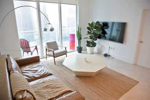 951 Brickell Ave, Miami, FL 33131