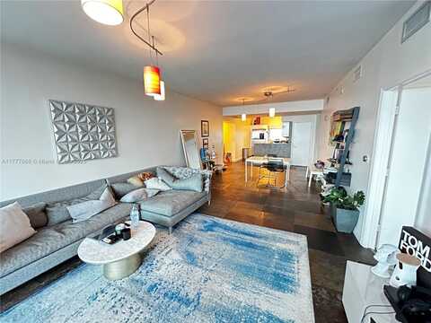 601 NE 36th St, Miami, FL 33137