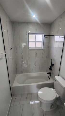 undefined, Pembroke Pines, FL 33025