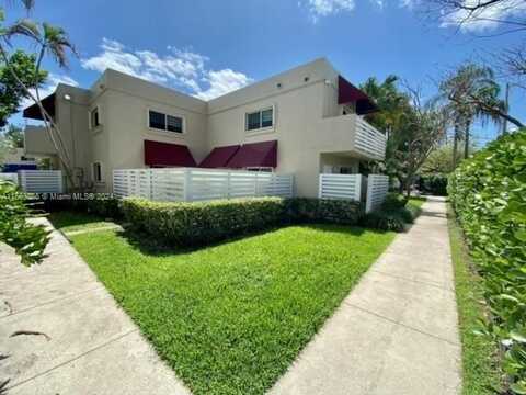 567 NW 98th Ave, Plantation, FL 33324