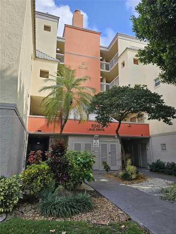 8245 Lake Dr, Doral, FL 33166