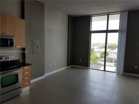 2100 VAN BUREN, Hollywood, FL 33020