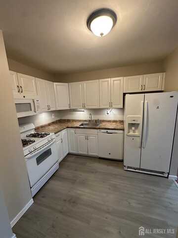 730 Cricket Lane, Middlesex, NJ 07095