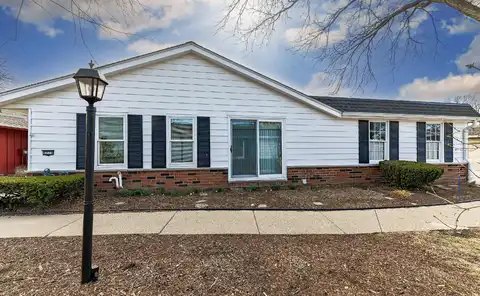 5278 Woodbridge Ln, Milwaukee, WI 53221